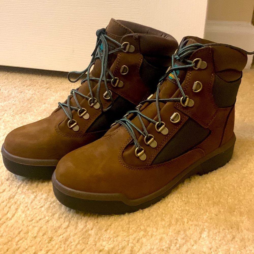 NIB Mens Timberland Field Boot